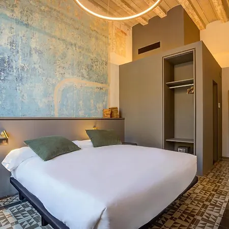 Hotel Factory Gardens *