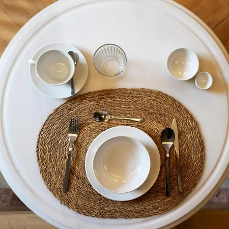 Factory Gardens Hotel *