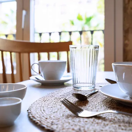 Factory Gardens Bed & Breakfast Barcelona